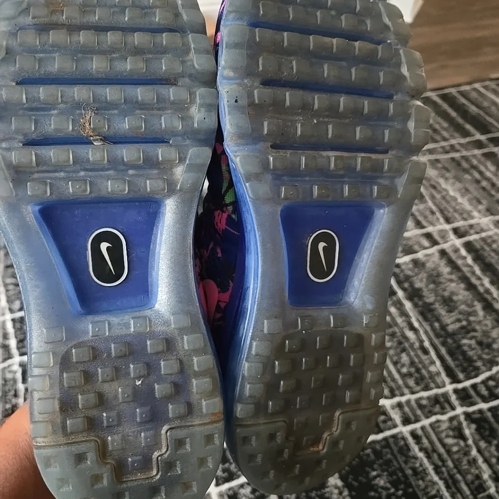 Nike Run Easy Blue and Pink Sneakers - Picture 4 of 4